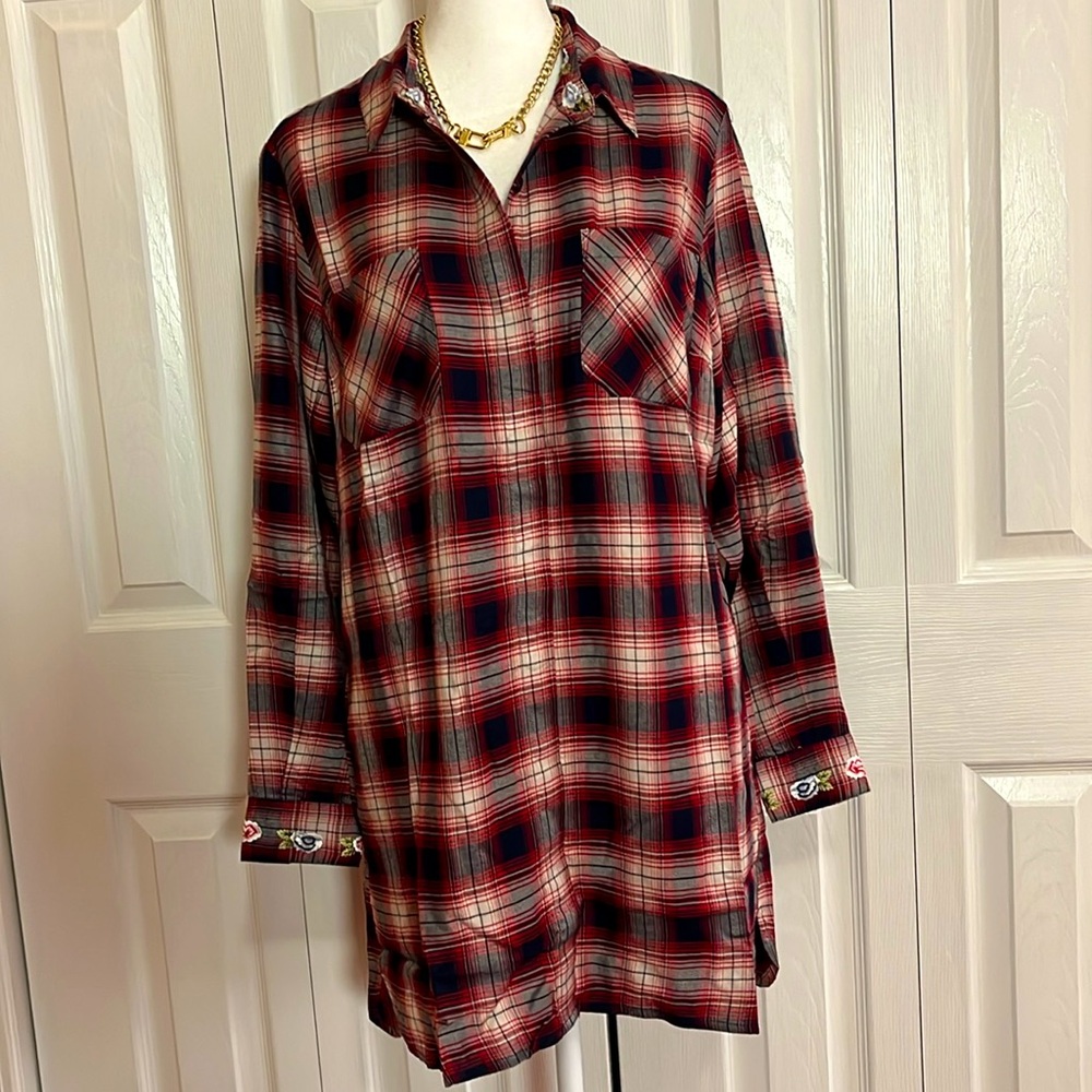 Women’s Tolani Collection NIKITA Plaid Tunic dress with embroidered flowers